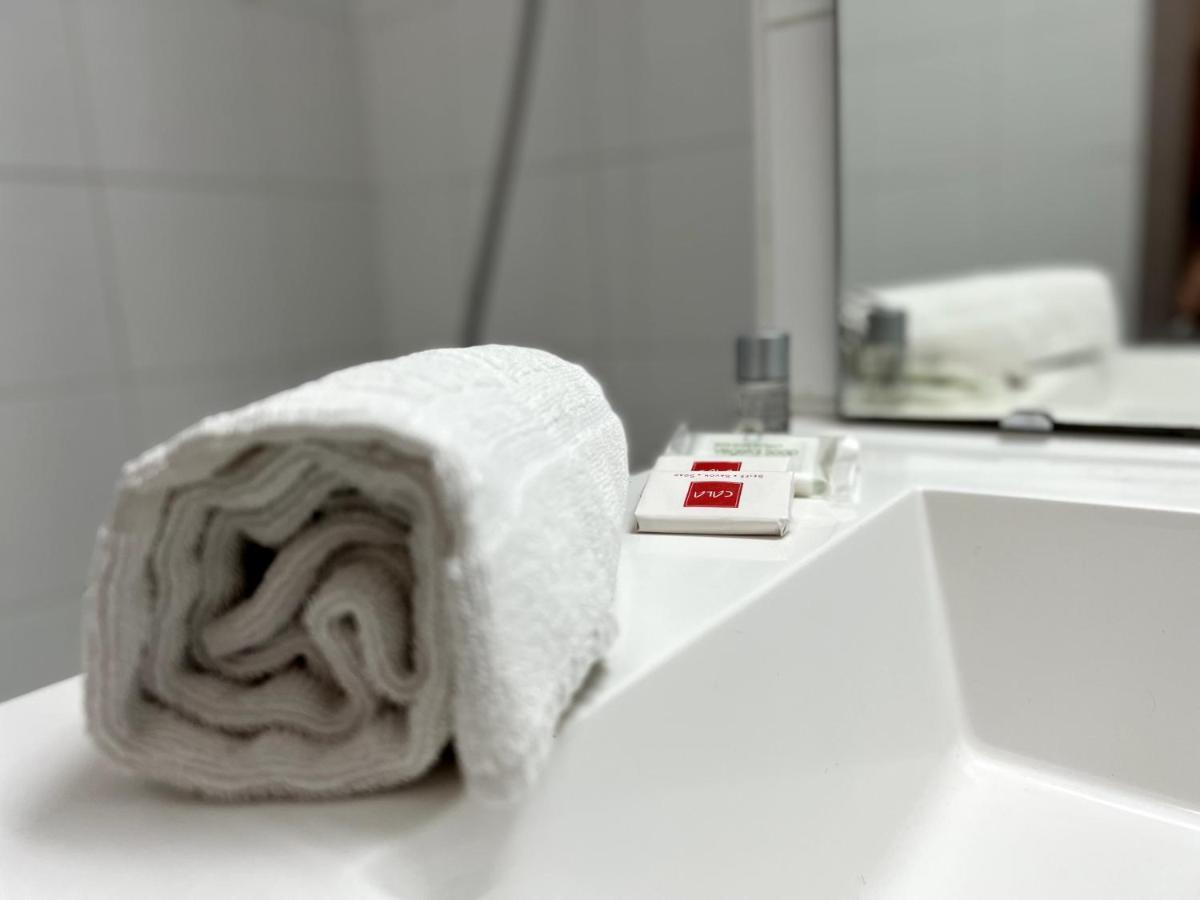 Hotel Le Piolet แซ็ง-มาร์แต็ง-เดอ-แบลวีย์ ภายนอก รูปภาพ